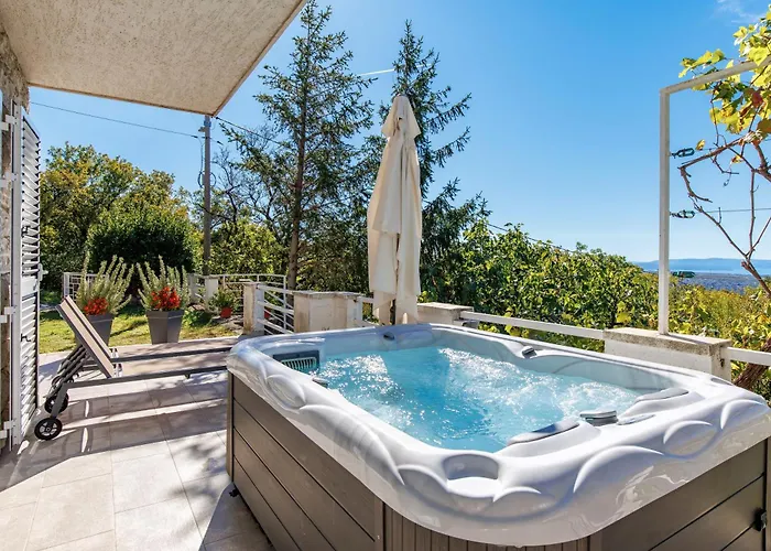 Paris With Jacuzzi And Sea View Διαμέρισμα *