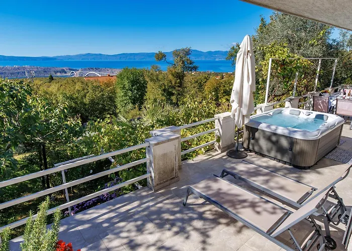 Paris With Jacuzzi And Sea View Διαμέρισμα *
