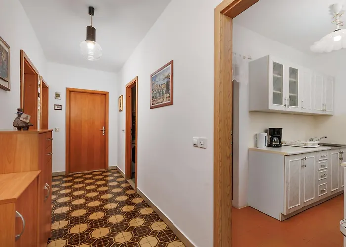 Paris With Jacuzzi And Sea View