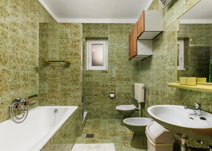 Διαμέρισμα Paris With Jacuzzi And Sea View Šmrika